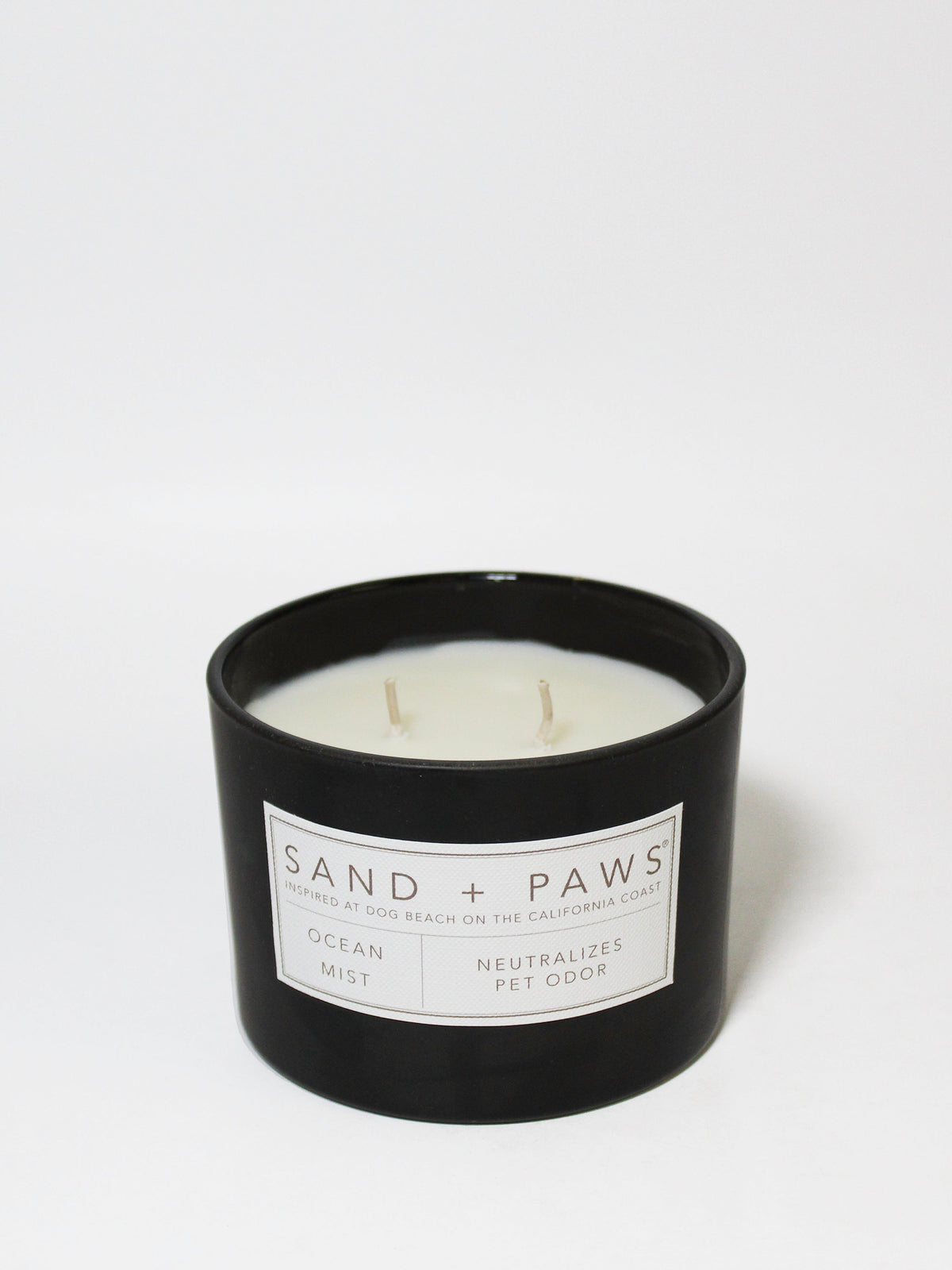 Sand + Paws Ocean Mist 12 oz scented candle