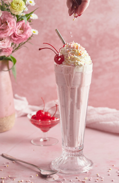 Strawberry Shake 10 oz scented candle
